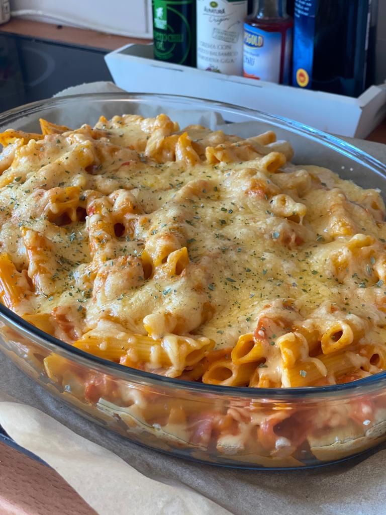 Pasta casserole with bacon and cheddar cheese WEEKNIGHT RECIPES